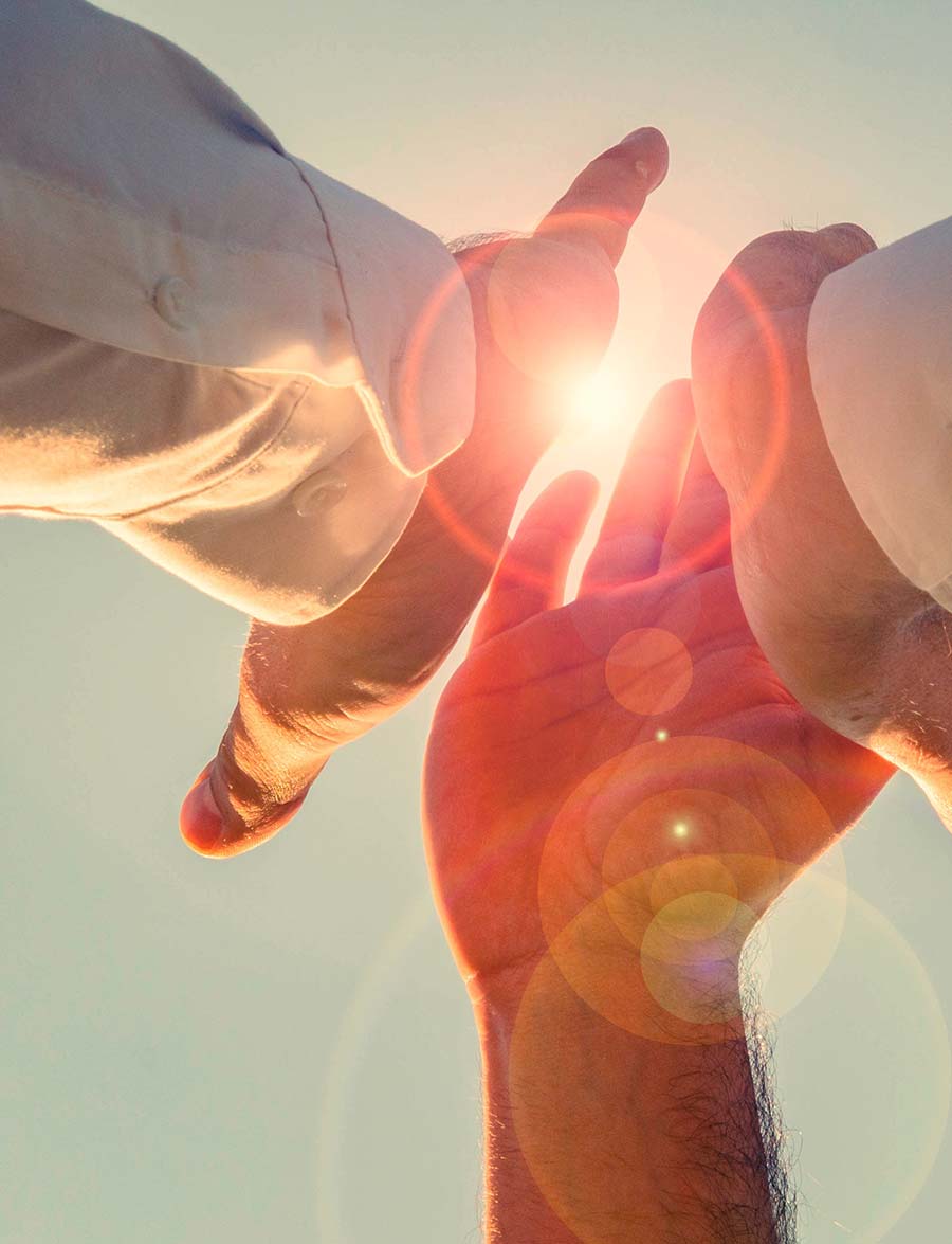 Betreutes Wohnen Tarpholz High-Five mit drei Händen